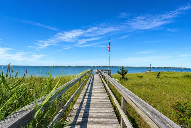 585 Dune Road A-21, Westhampton Beach, NY 11978