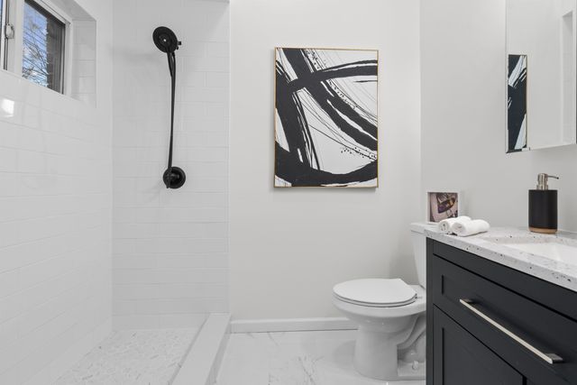 407 PARK AVE, Weehawken, NJ 07086