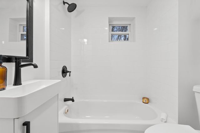 407 PARK AVE, Weehawken, NJ 07086