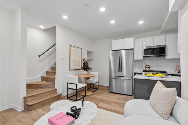 407 PARK AVE, Weehawken, NJ 07086