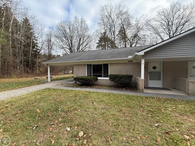 19207 29 Mile Road, Ray Twp, MI 48096