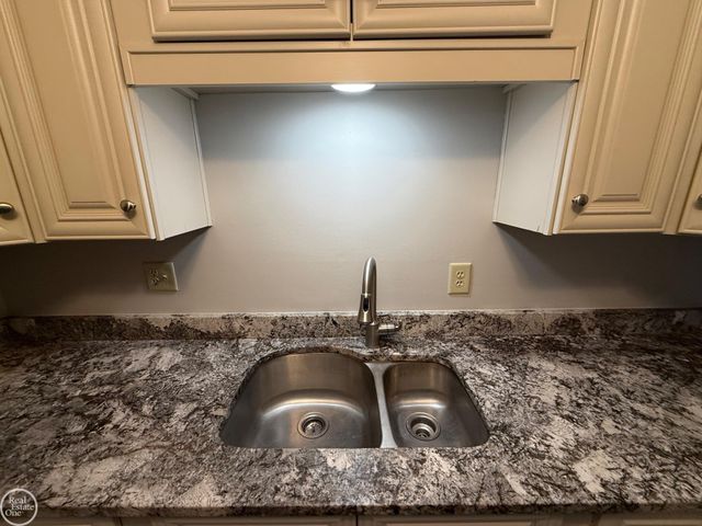 19207 29 Mile Road, Ray Twp, MI 48096