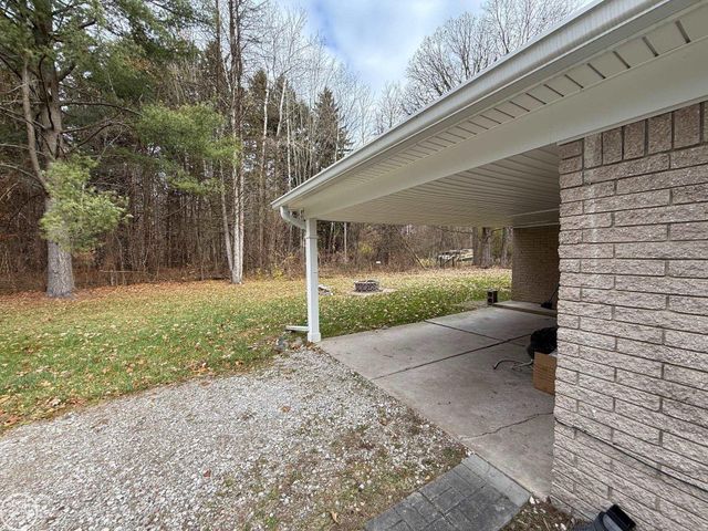 19207 29 Mile Road, Ray Twp, MI 48096