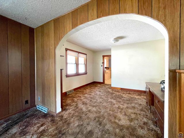 308 S Beaubein ST, Silver Lake, KS 66539