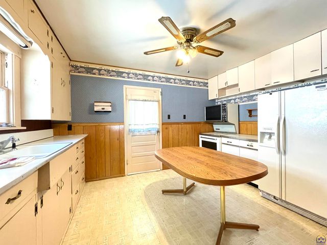 308 S Beaubein ST, Silver Lake, KS 66539