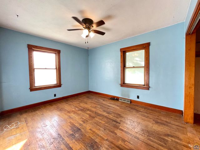308 S Beaubein ST, Silver Lake, KS 66539