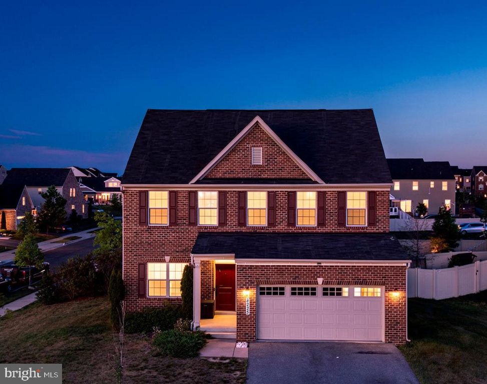 Image 1 of property listing at 8225 E BRANCH DR, Brandywine, MD 20613