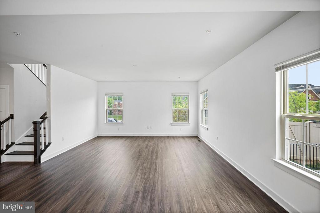 Image 14 of property listing at 8225 E BRANCH DR, Brandywine, MD 20613