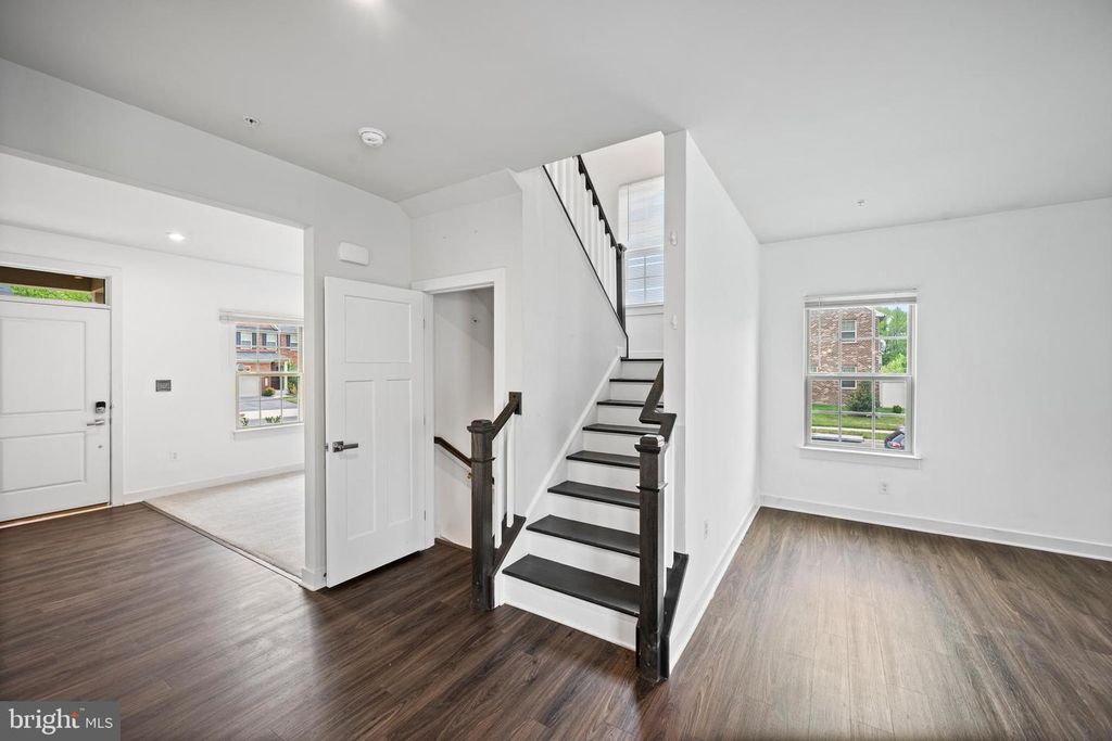 Image 15 of property listing at 8225 E BRANCH DR, Brandywine, MD 20613