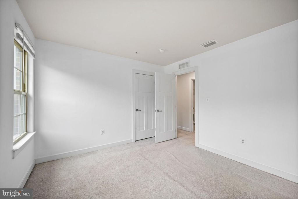 Image 24 of property listing at 8225 E BRANCH DR, Brandywine, MD 20613
