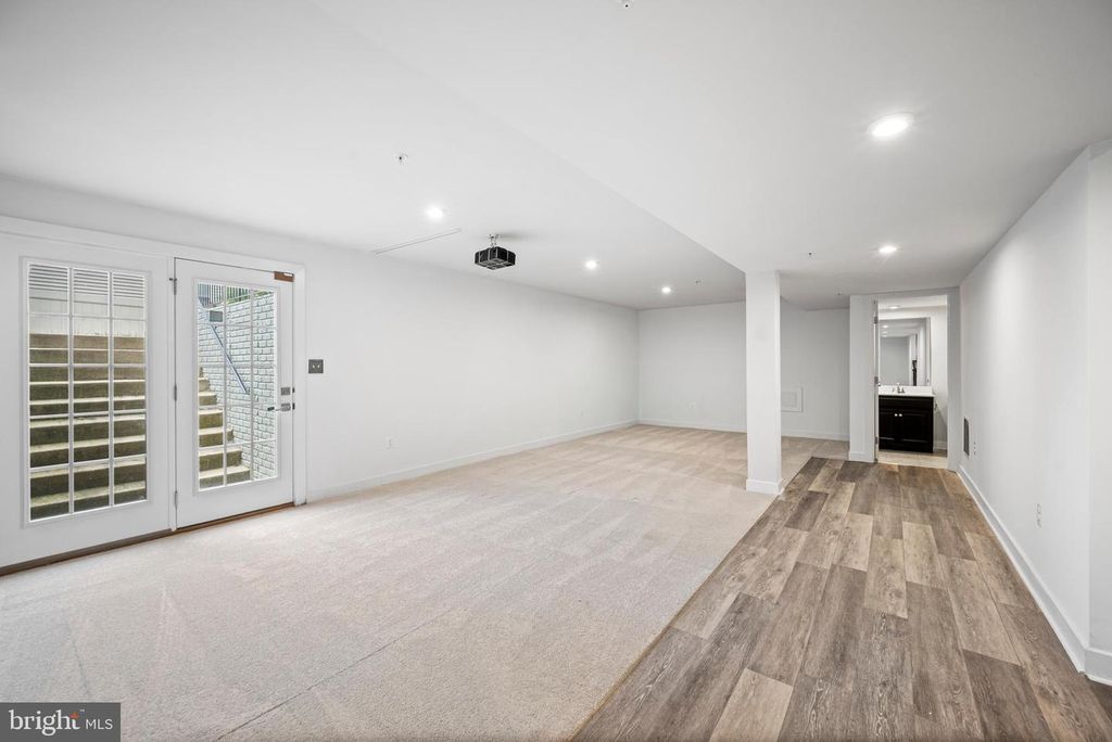 Image 34 of property listing at 8225 E BRANCH DR, Brandywine, MD 20613