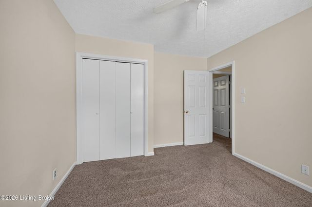 6705 Robin Rd, Crestwood, KY 40014
