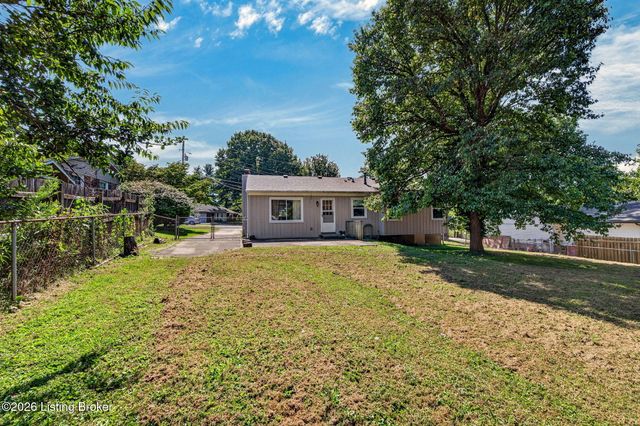 6705 Robin Rd, Crestwood, KY 40014