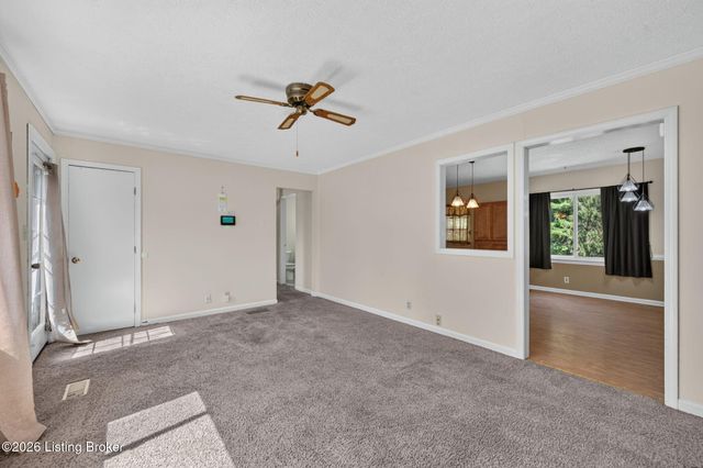 6705 Robin Rd, Crestwood, KY 40014