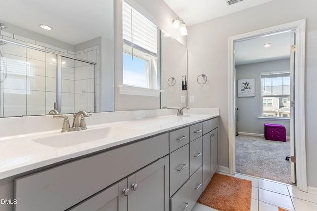 613 Golden Plum Lane, Zebulon, NC 27597