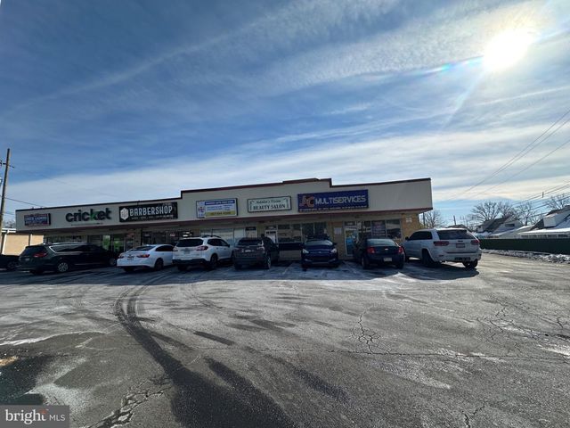 4510 NEW FALLS RD, Levittown, PA 19056