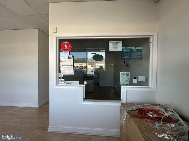 4510 NEW FALLS RD, Levittown, PA 19056