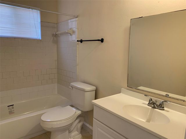 7223 Sharpsburg Drive, Richmond, TX 77469