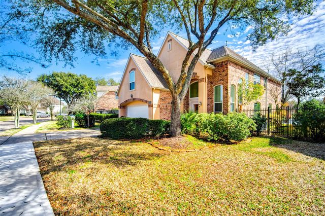 3135 Old Masters Drive, Sugar Land, TX 77479