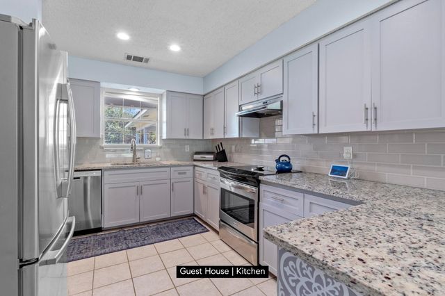 11104 Trails End RD, Leander, TX 78641