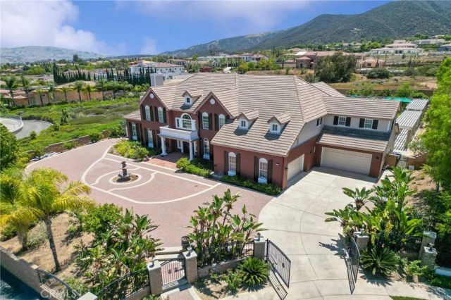 1150 Sandra, Corona, CA 92881