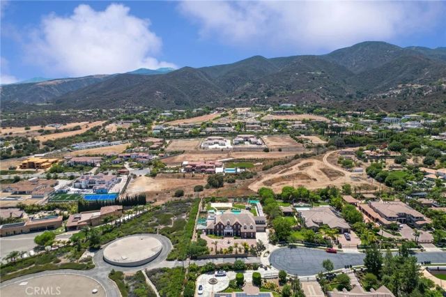 1150 Sandra, Corona, CA 92881