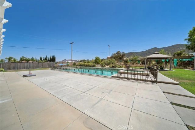 1150 Sandra, Corona, CA 92881