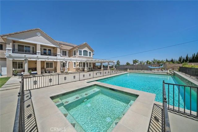 1150 Sandra, Corona, CA 92881