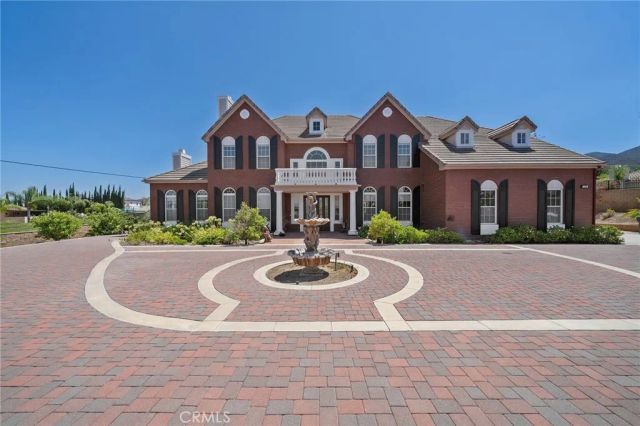 1150 Sandra, Corona, CA 92881