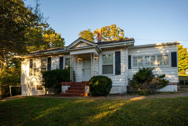 209 Browntown Road, Red Bank, TN 37415