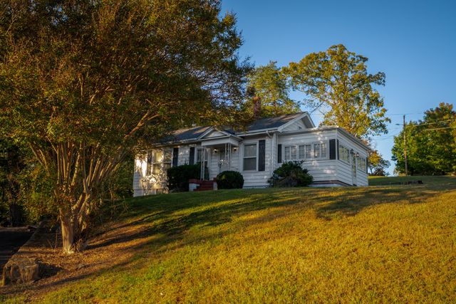 209 Browntown Road, Red Bank, TN 37415
