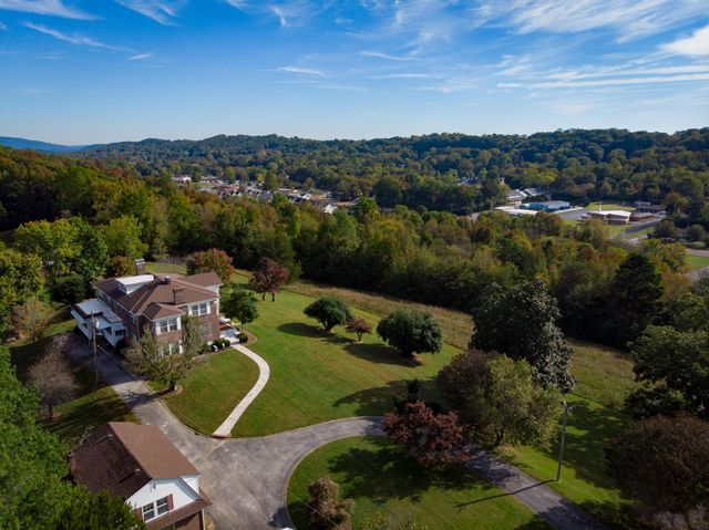 209 Browntown Road, Red Bank, TN 37415