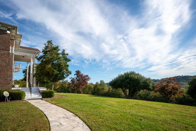 209 Browntown Road, Red Bank, TN 37415