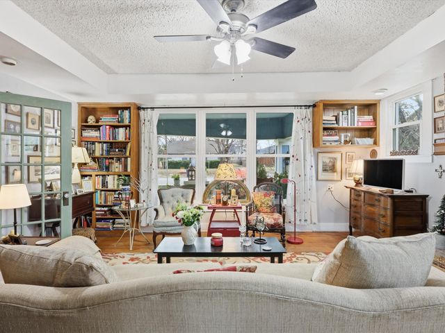 1114 W Congress Street, Denton, TX 76201