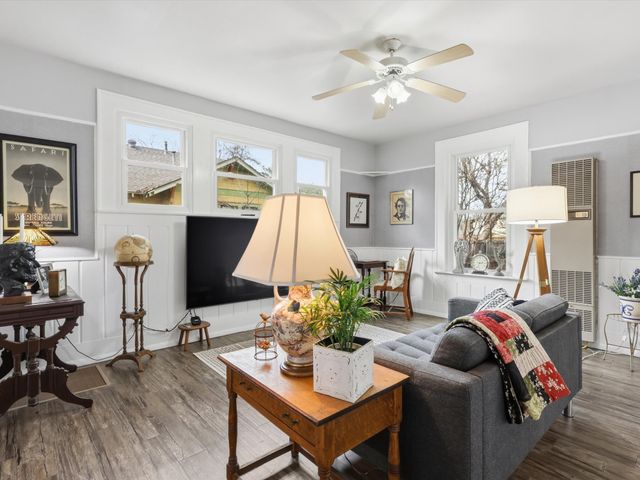 1114 W Congress Street, Denton, TX 76201