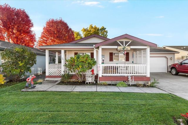 356 Marian Avenue 40, Central Point, OR 97502