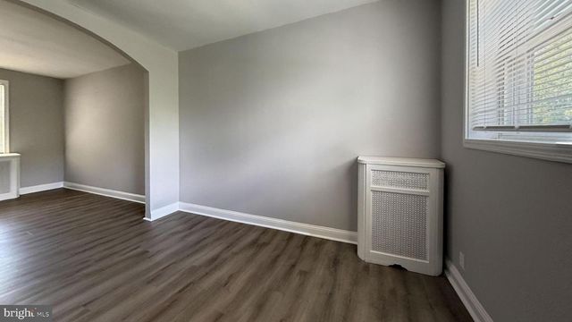 7035 GUILFORD RD, Upper Darby, PA 19082