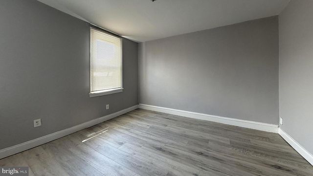 7035 GUILFORD RD, Upper Darby, PA 19082