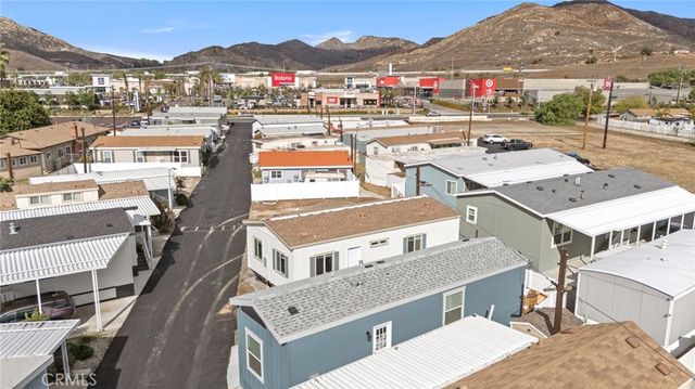 8086 Mission Boulevard 18, Jurupa Valley, CA 92509