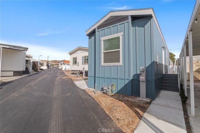 8086 Mission Boulevard 18, Jurupa Valley, CA 92509