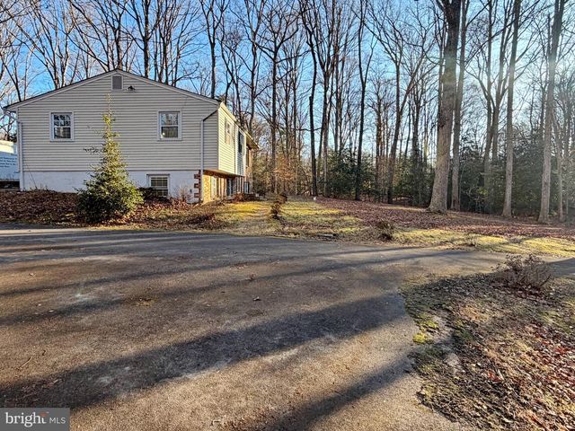 9350 MATHIR DR, La Plata, MD 20646