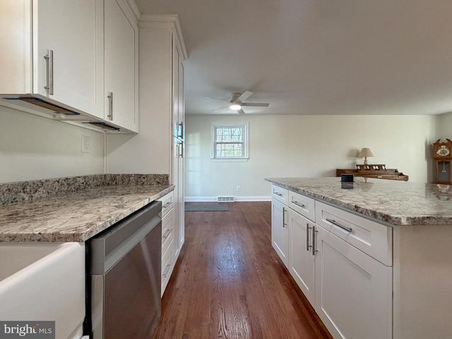 9350 MATHIR DR, La Plata, MD 20646