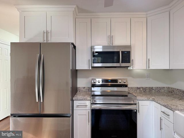 9350 MATHIR DR, La Plata, MD 20646