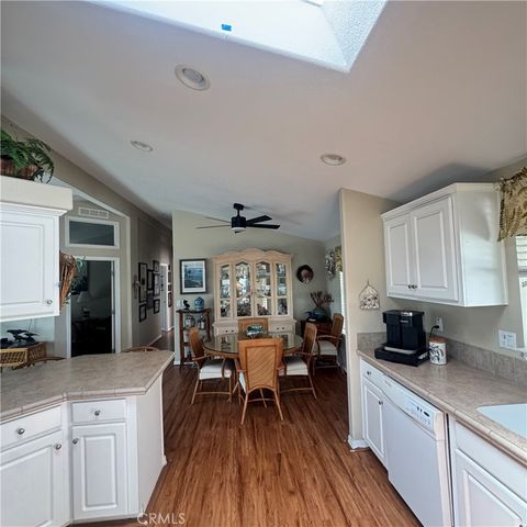 11 Pine Via, Anaheim, CA 92801