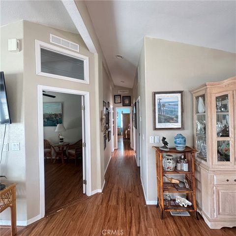 11 Pine Via, Anaheim, CA 92801