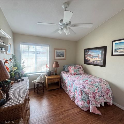 11 Pine Via, Anaheim, CA 92801