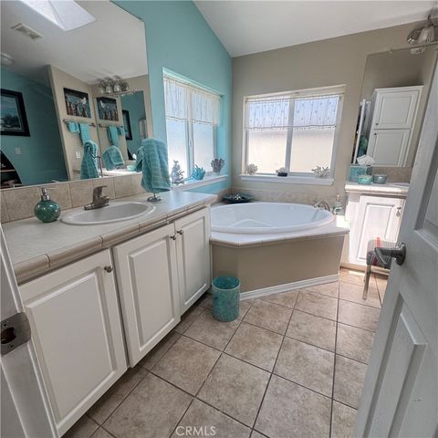 11 Pine Via, Anaheim, CA 92801