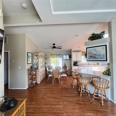 11 Pine Via, Anaheim, CA 92801