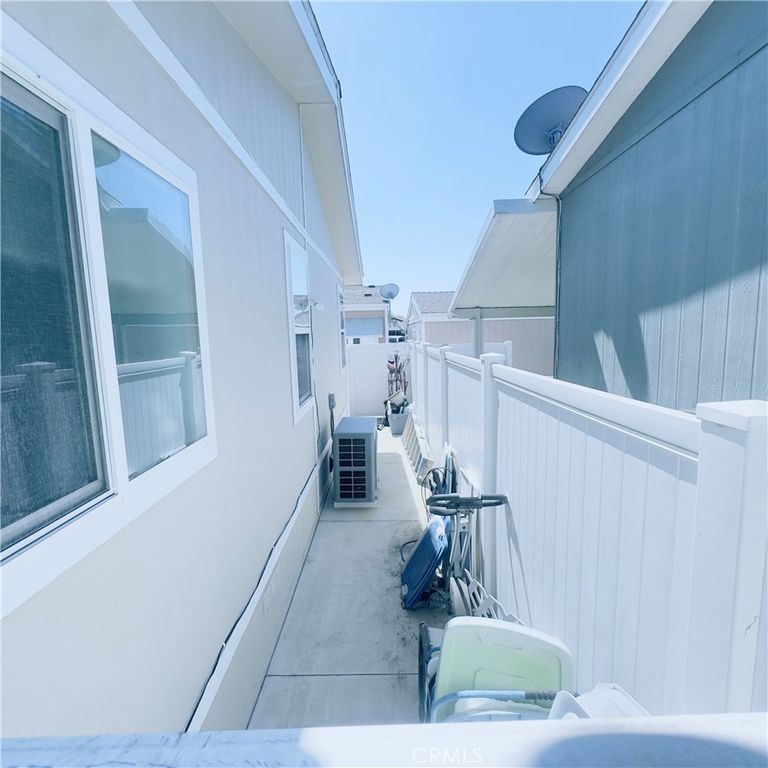 11 Pine Via, Anaheim, CA 92801 — photo 4