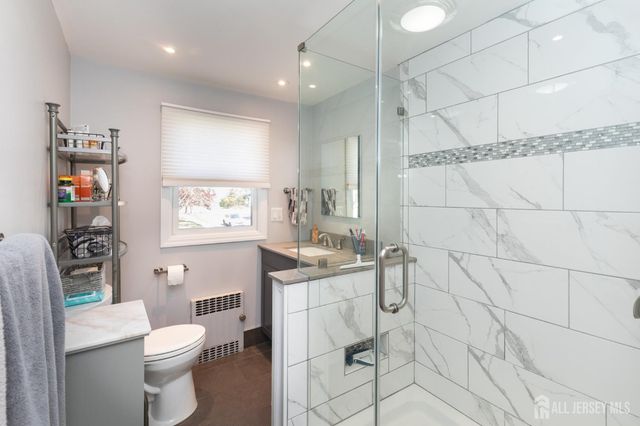 39 S 5th Avenue, Highland Park, NJ 08904